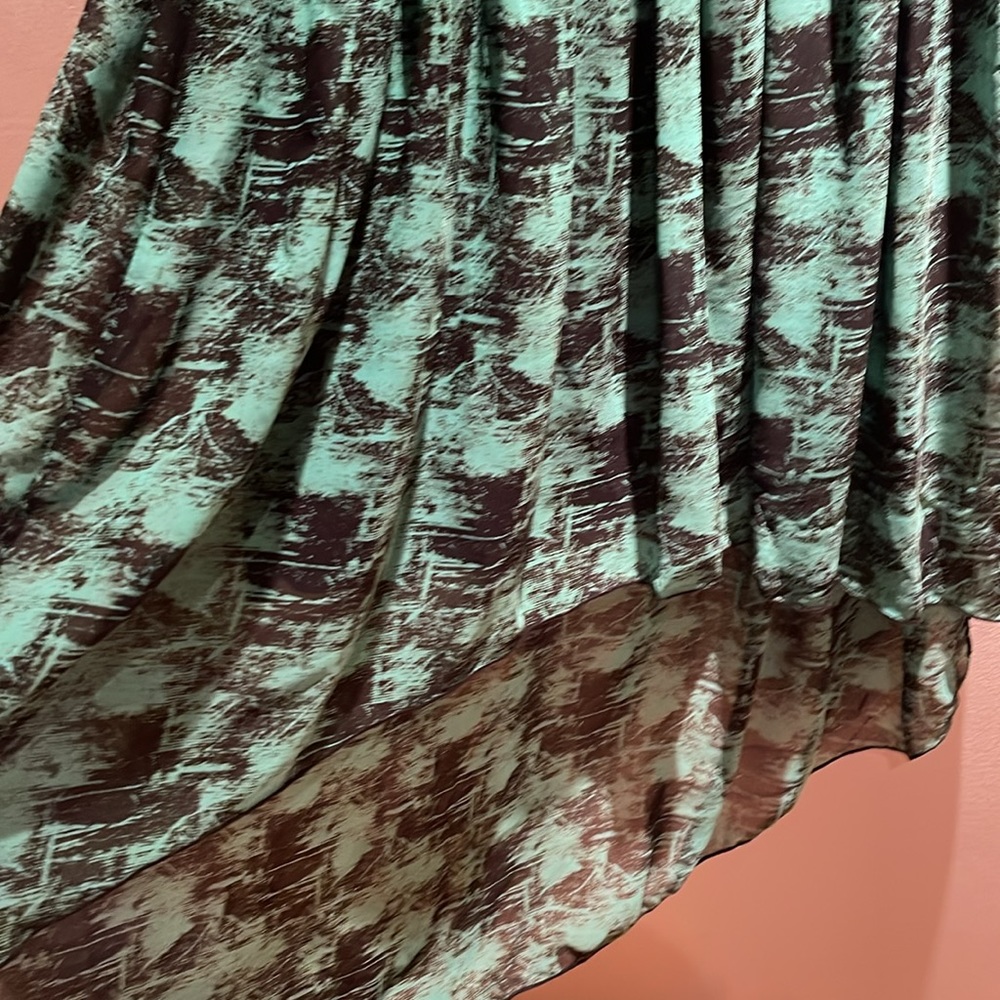 High-Low Midi Dress - Picture 2 of 4